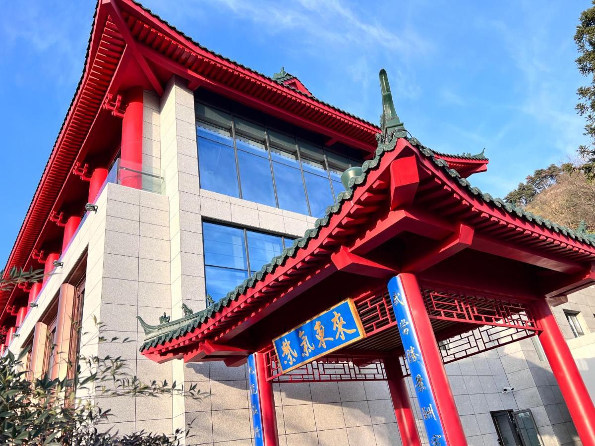 Hotel Wudang Mountain The Yew House Wudangshan Exterior foto